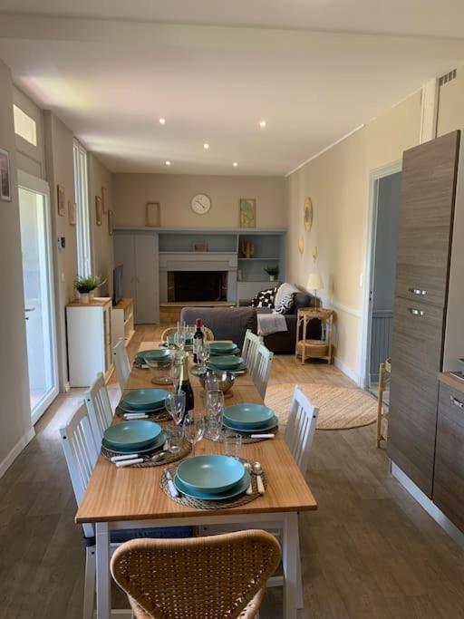 Ferienwohnung Jolie Medocaine Avec Jardin Saint-Estèphe Exterior foto